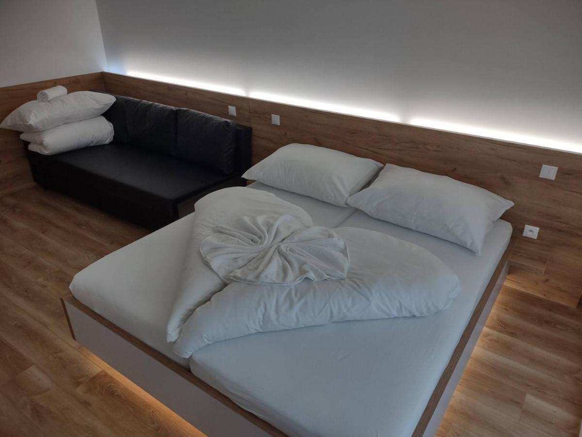 Apartman Kyjev Podhájska Eksteriør billede