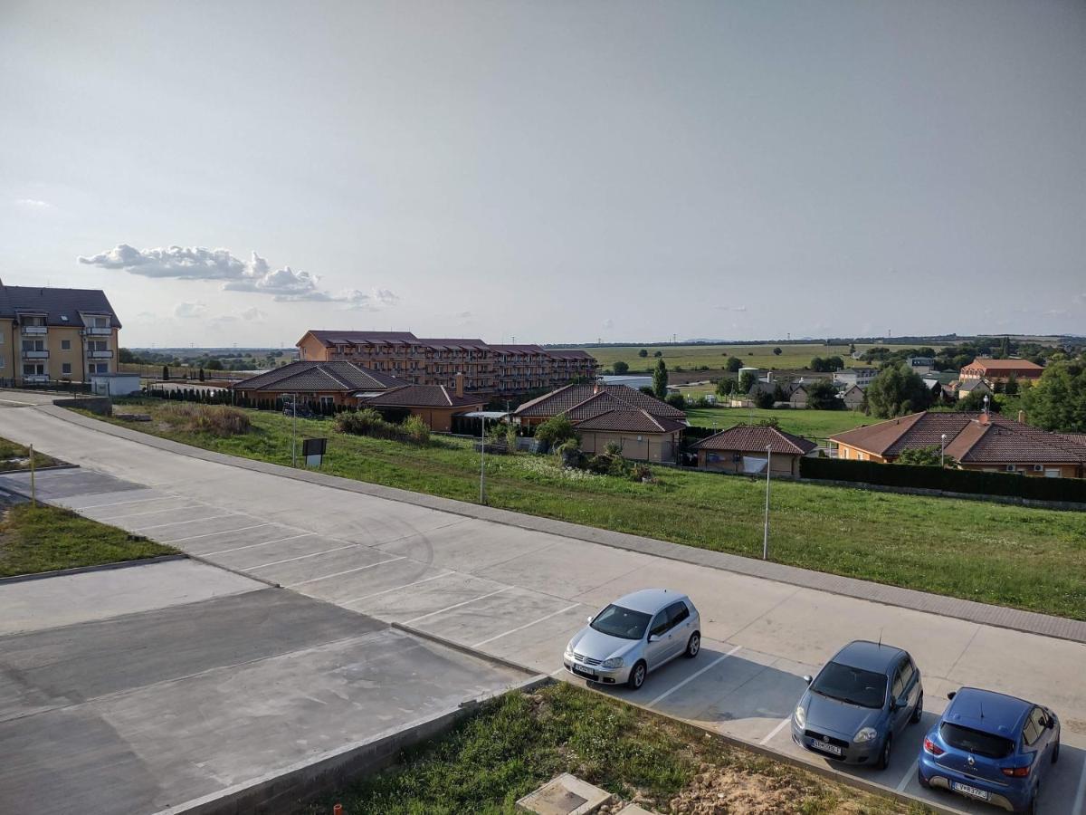 Apartman Kyjev Podhájska Eksteriør billede