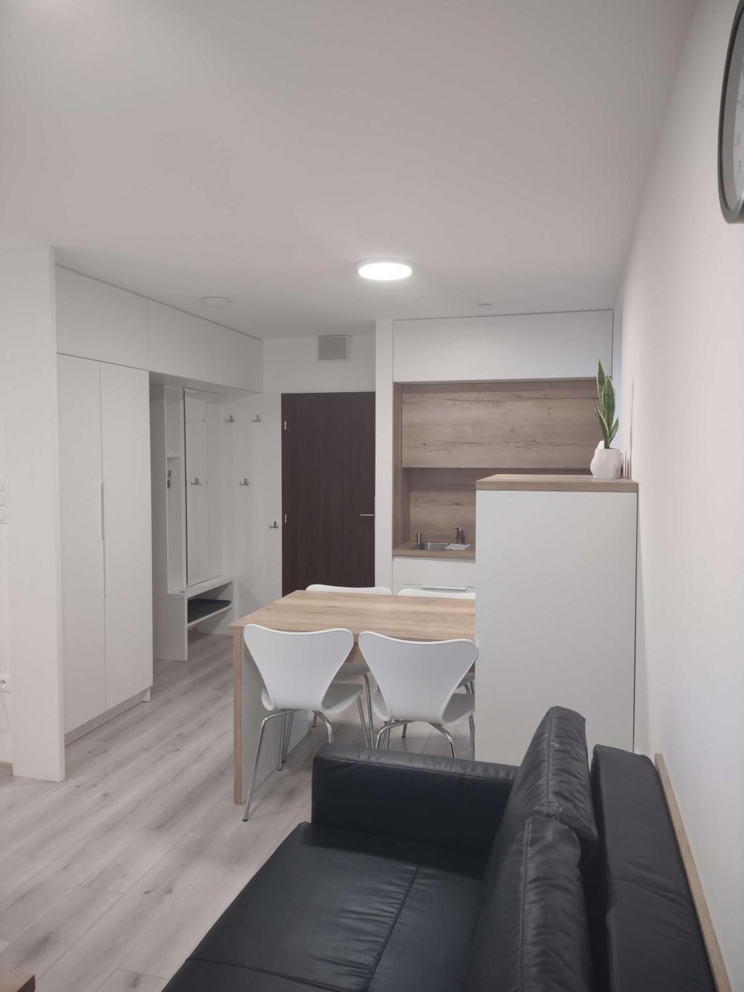 Apartman Kyjev Podhájska Eksteriør billede